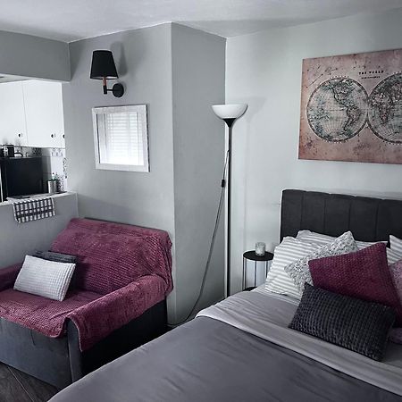 Cozy Studio Apartment In The Heart Of Atina Dış mekan fotoğraf