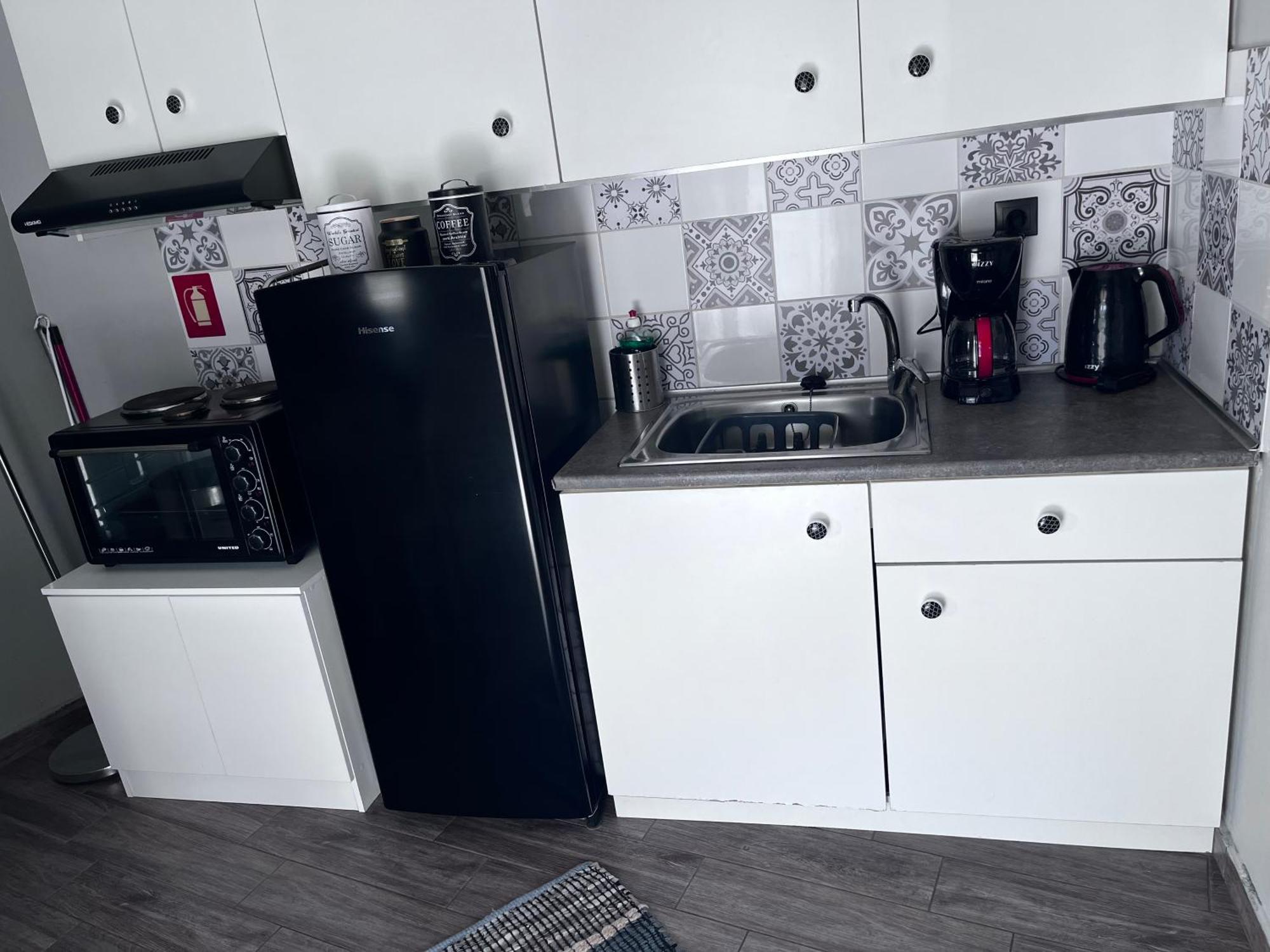 Cozy Studio Apartment In The Heart Of Atina Dış mekan fotoğraf